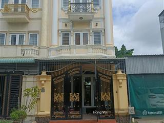 Bán biệt thự 4pn, 5wc tại khu dân cư ninh giang, cát lái, q2, 232m2 chỉ với 8,8 tỷ