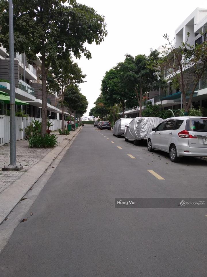 Bán nhà phố citibela2 (quận 2 cũ) 5x17 gồm trệt 2 lầu giá 9.3 tỷ đường thông.  0938 821 ***