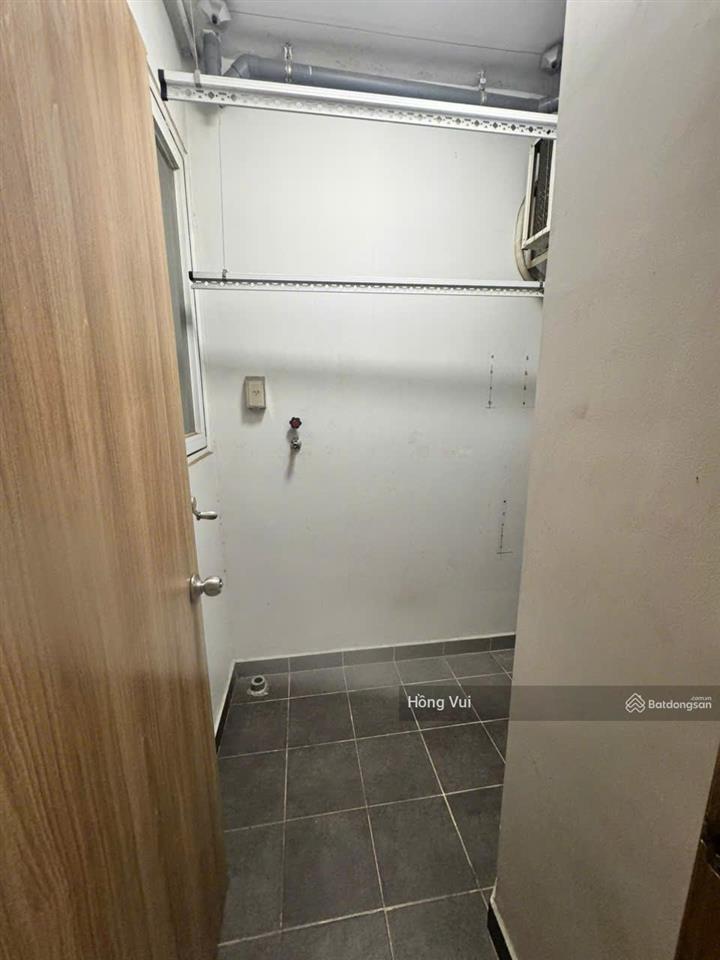 Bán căn citi esto view hồ bơi siêu đẹp 2 phòng ngủ giá chỉ 2,68 tỷ.  0938 821 ***