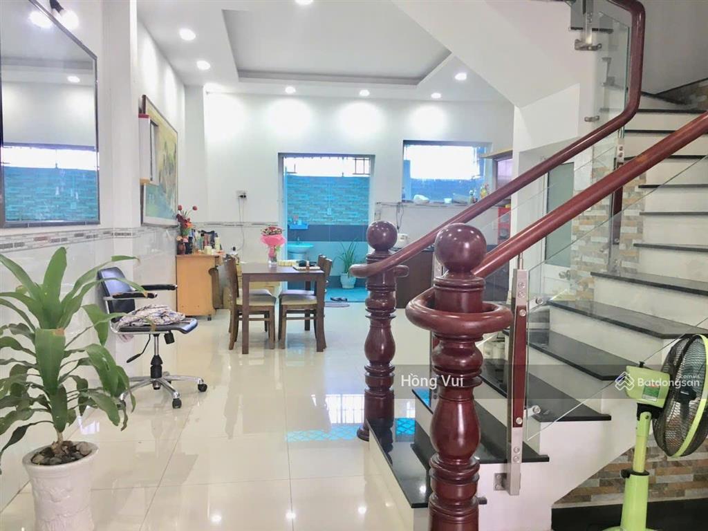 Chính chủ cần bán nhà gấp 5x17 gồm trệt 2.5 lầu giá siêu tốt 8.5 tỷ