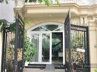 Chính chủ cần bán nhà gấp 5x17 gồm trệt 2.5 lầu giá siêu tốt 8.5 tỷ