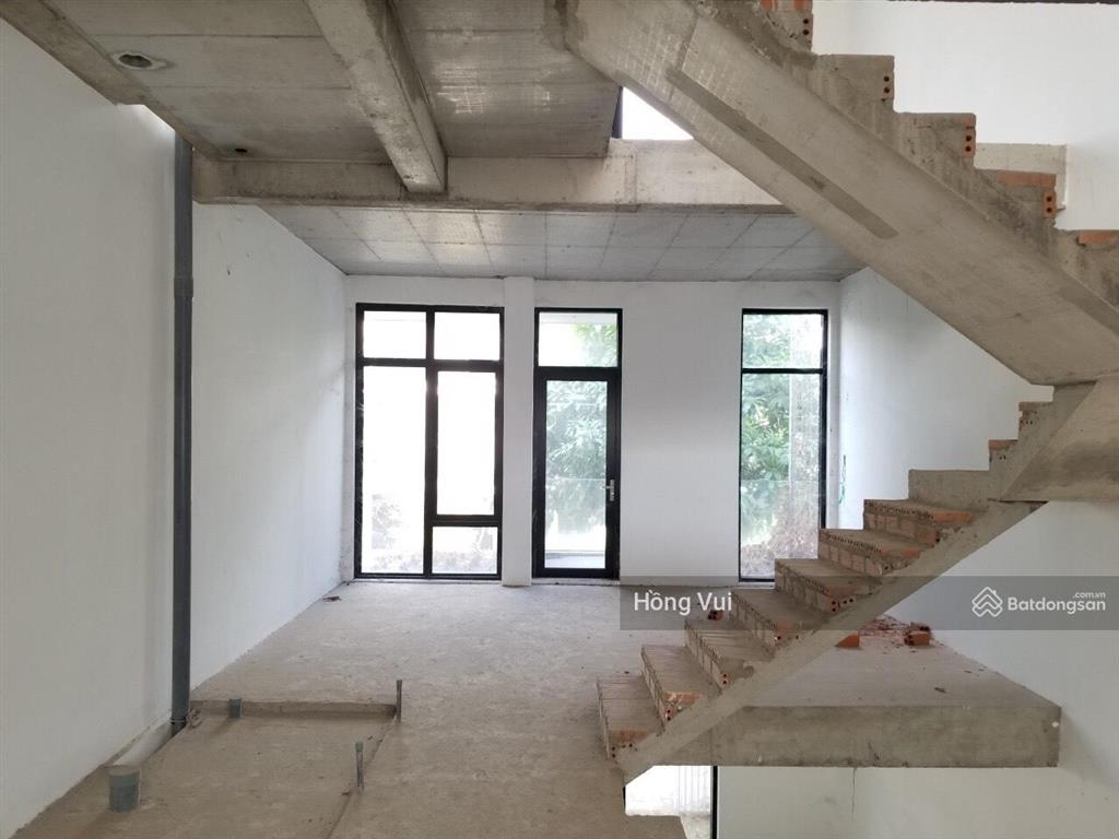 Chính chủ cần bán nhanh nhà phố 5.2x16 giá 8.2 tỷ, gồm trệt 2 lầu, sổ sẵn