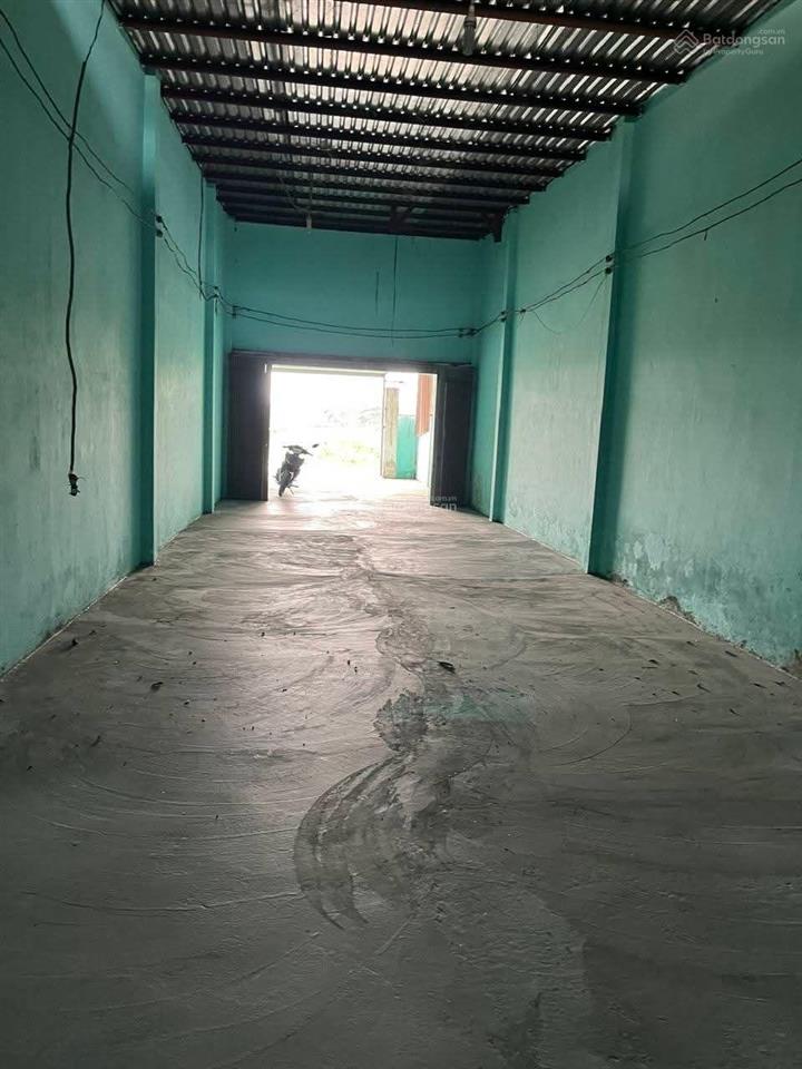 Cho thuê kho xưởng 300m2 giá 13 triệu,tại ấp 4 quách điêu vào đường xe tải 5 tấn.