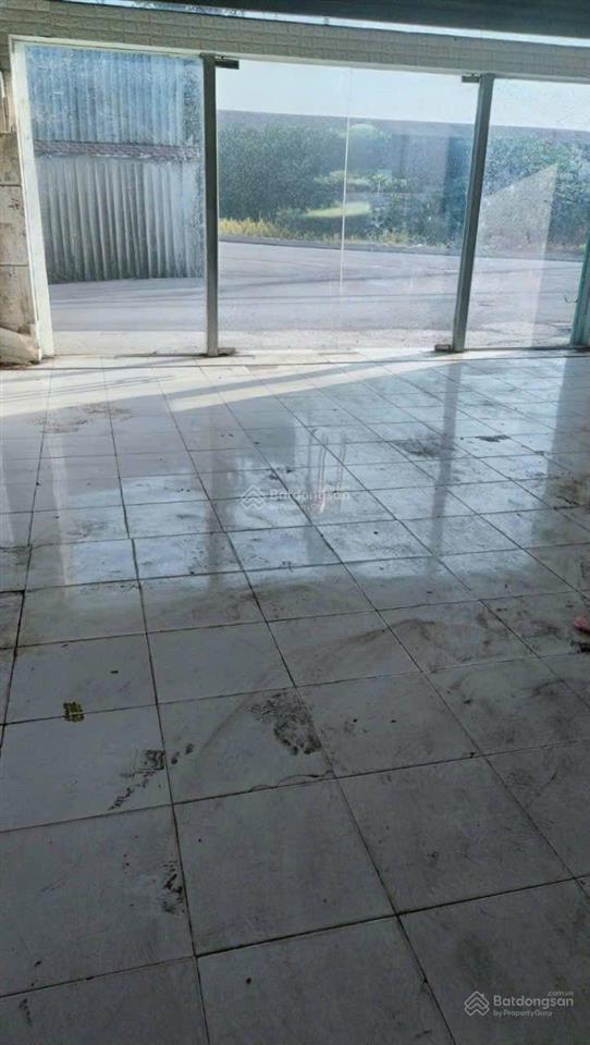 Cho thuê kho xưởng 300m2 giá 13 triệu, tại xã vl a bình chánh tp hcm đường xe tải.