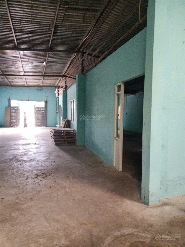 Cho thuê kho xưởng 300m2 giá 13 triệu, tại xã vl a bình chánh tp hcm đường xe tải.