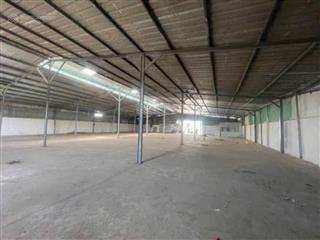 Cho thuê kho xưởng 1000m2 giá 47 triệu đồng 1 tháng tại xã vl b bc đường xe container.