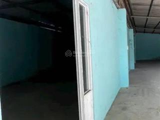 Cho thuê kho xưởng 300m2 giá 13 triệu đồng 1 tháng, tại vĩnh lộc đường xe tải lớn.