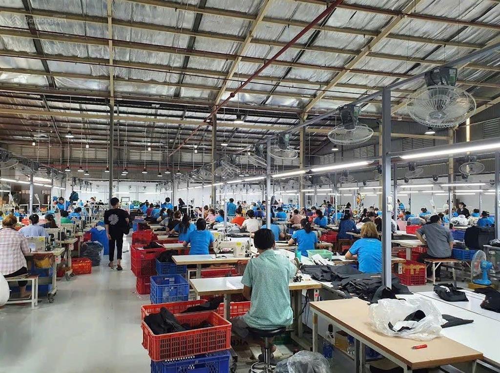 Cho thuê kho xưởng làm nghành may tdtkv 5300m2 giá 370 triệu, tạ hóc môn tp.hcm