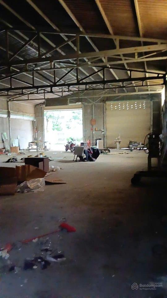 Cho thuê kho xưởng 360m2 giá 18 triệu đồng 1 tháng, tại vĩnh lộc a đường xe tải.