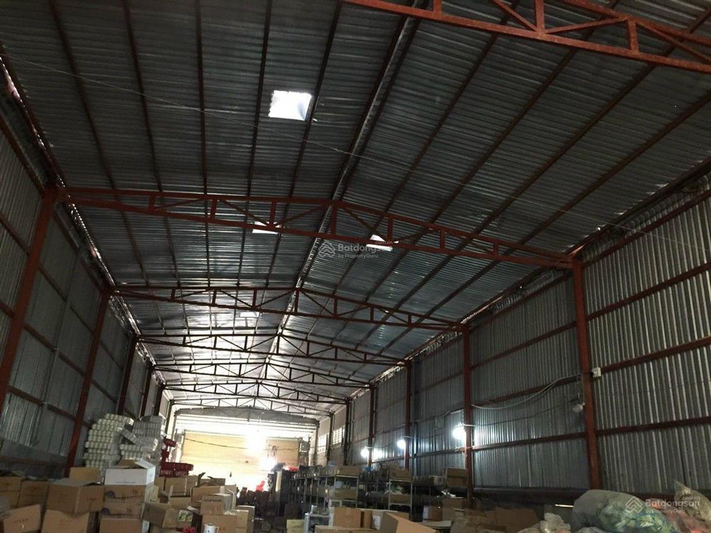 Cho thuê kho xưởng 600m2 giá 30 triệu đồng 1 tháng, trần văn giàu xã vl bc đường xe container