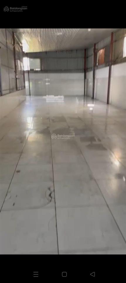 Cho thuê kho xưởng 550m2 giá 27 triệu đồng 1 tháng, tại vĩnh lộc a đường xe tải 10 tấn.