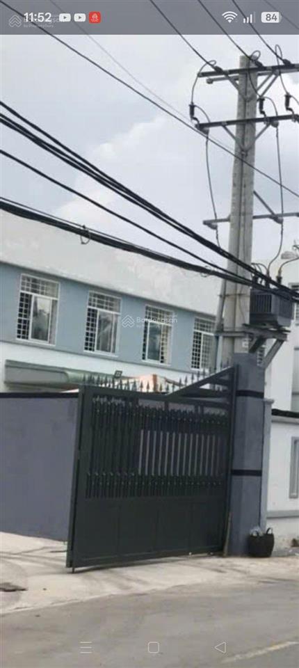 Cho thuê kho xưởng 2500m2 giá 165 triệu đồng 1 tháng, tại quận 12 đường xe container.