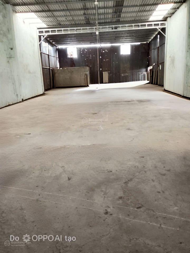 Cho thuê kho xưởng 250m2 giá 13 triệu đồng 1 tháng đường xe tải 10 tấn, tại vla bc
