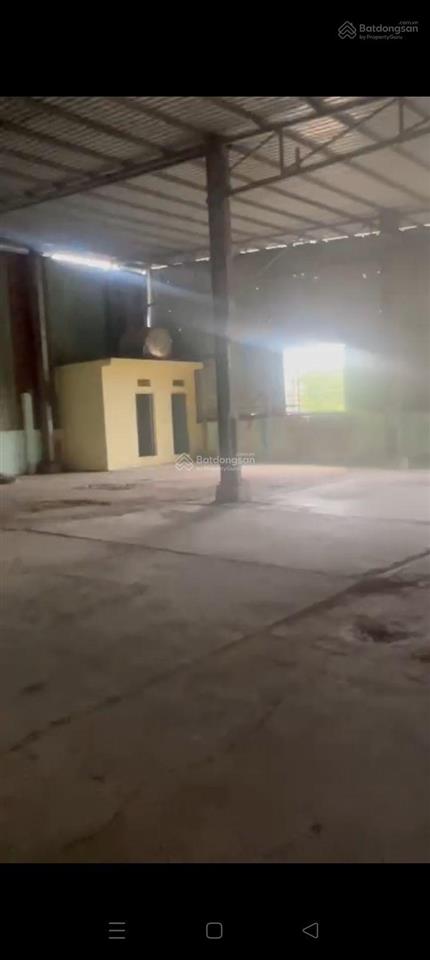 Cho thuê kho xưởng 1100m2 giá thuê 50 triệu đồng 1 tháng, đường xe tải 5, 7 tấn, tại vla, bc.