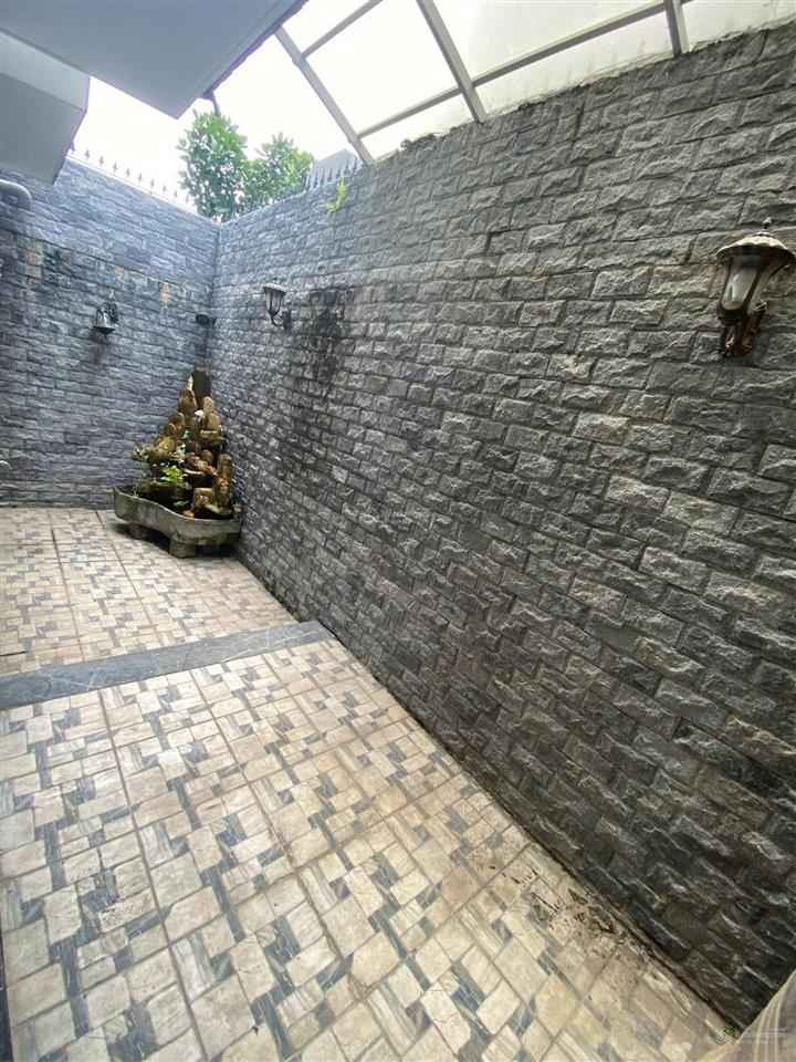 Nhà phố phú mỹ hưng mặt tiền đường phạm thái bường, giá tốt thích hợp mua làm tài sản lâu dài