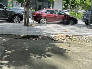 Bán lô đất góc 2 mặt tiền đường 79 và 42 .phường tân quy q7