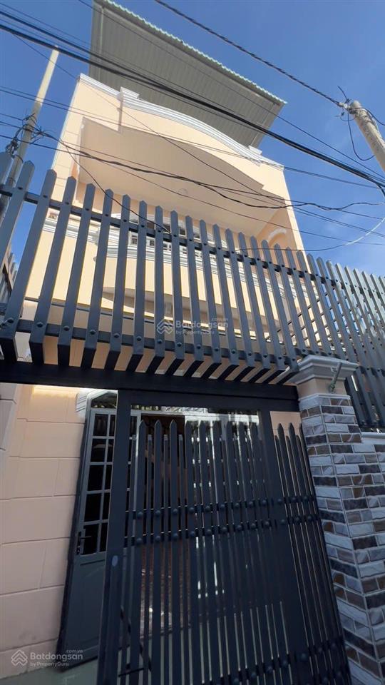 Nhà 1 trệt, 2 lầu hẻm 292 đường 30/4, hướng đông nam, gần chợ, ngân hàng, trường học  0908 924 ***