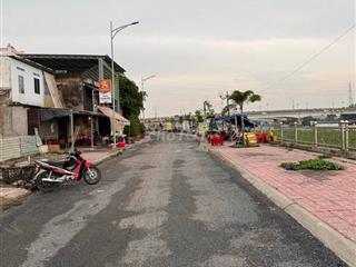 Cho thuê đất mặt tiền bờ kè Vàm Cỏ Đông Bến Lức