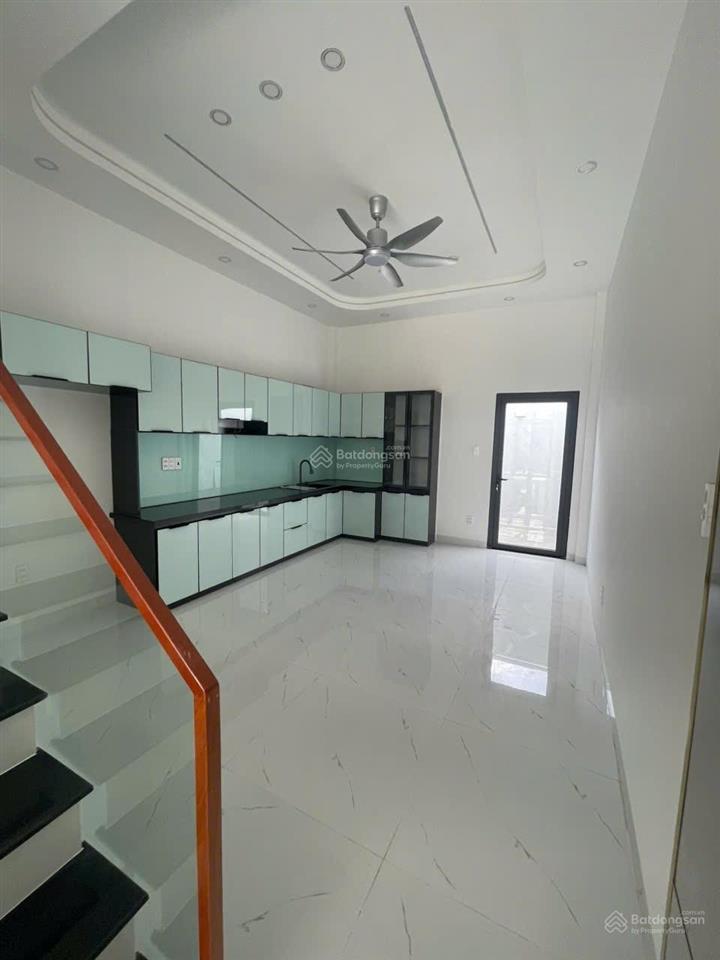 Bán căn liền kề gần đình phong phú, quận 9