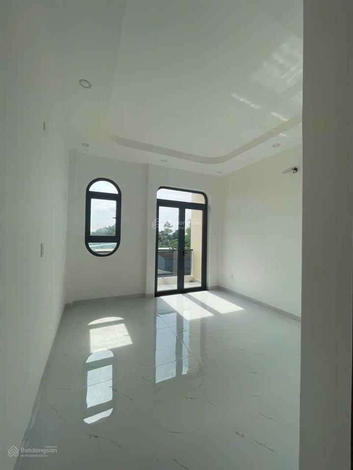Bán căn liền kề gần đình phong phú, quận 9