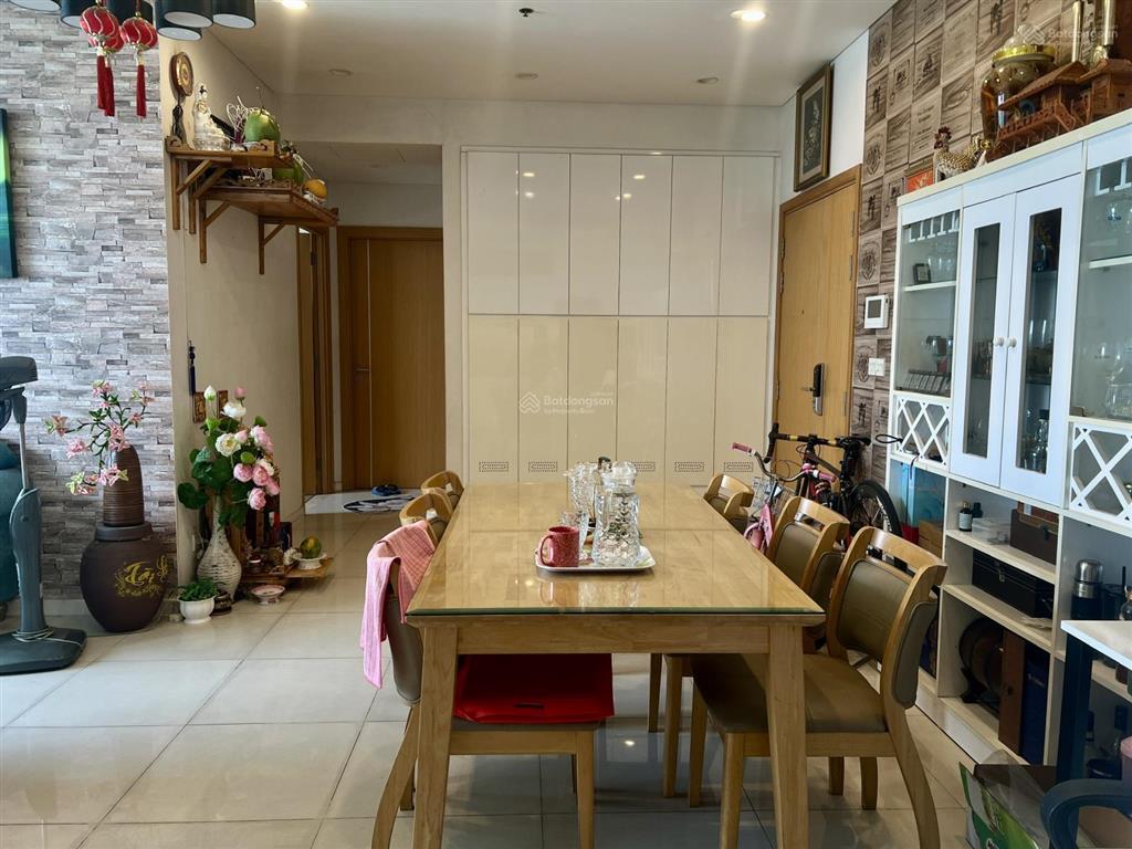 Cần chuyển nhượng căn hộ sarimi sala căn 2 phòng ngủ diện tích 88m2 giá tốt chỉ 17.5 tỷ