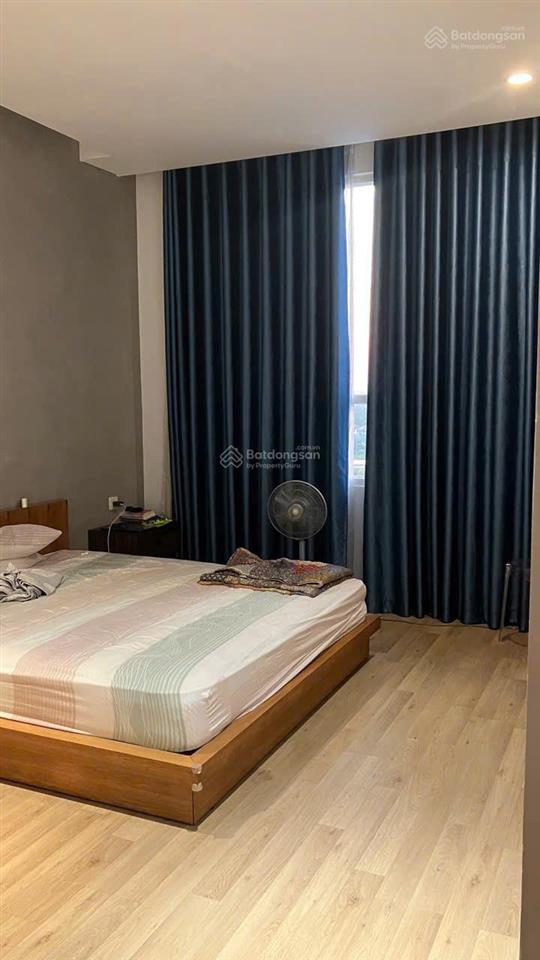 Bán gấp căn hộ 2 phòng ngủ sarimi sala view hồ bơi, bitexco quận 1 giá tốt 17 tỷ