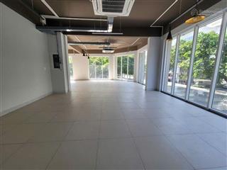 Cho thuê sàn văn phòng sala mặt công viên sông góc 3 mặt tiền diện tích 130m2 giá 45 triệu/tháng