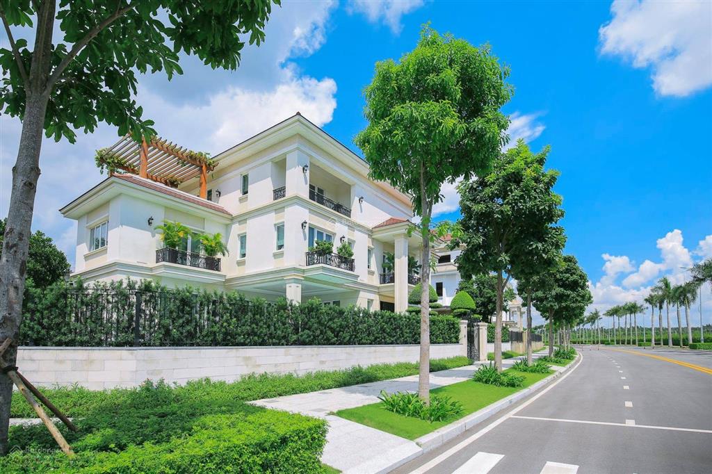 Bán gấp biệt thự vòng cung 712m2 saroma villa đại quang minh thủ thiêm giá tốt
