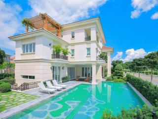 Bán gấp biệt thự vòng cung 712m2 saroma villa đại quang minh thủ thiêm giá tốt