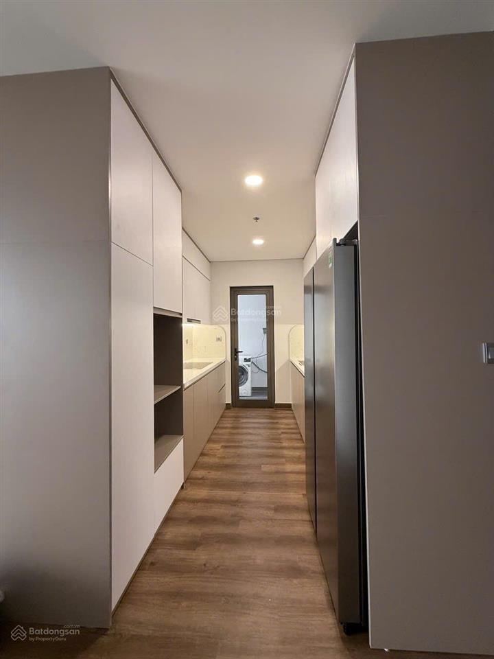 Nhượng căn 101m2 full nội thất dự án khai sơn city, đã có sổ 8.6 tỷ bao thuế phí  0981 649 ***