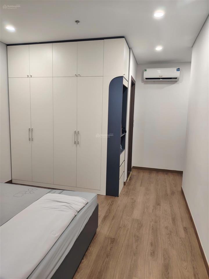 Chính chủ bán căn 2pn 89m2 có đồ toà k6 chung cư khai sơn giá 7.2 tỷ bao thuế phí  0981 649 ***