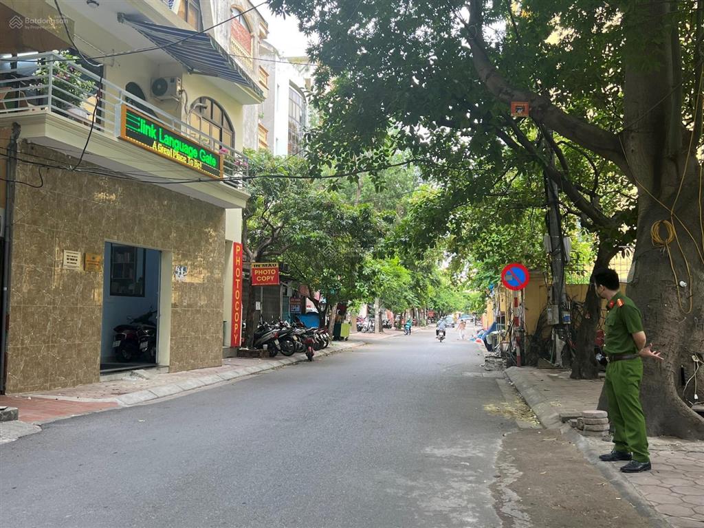 Cho thuê nhà nguyên căn, dt 70 m², ngõ ô tô tránh tại số 21, ngách 37, ngõ 167 tây sơn, hà nội