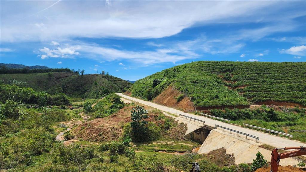 Chào bán lô đất rộng 36.887,3m2 tại xã ba đồi chè đông giang. nay là xã sông vàng thành phố đà nẵng