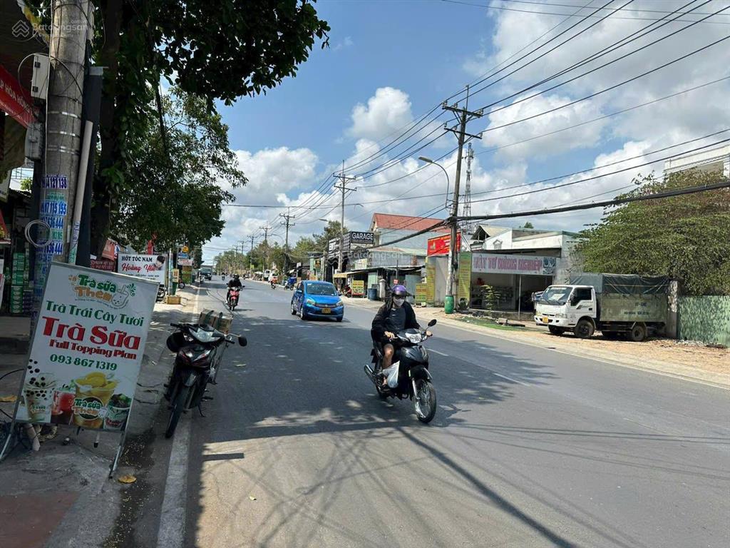 Tài sản tốt, vị trí vàng. mặt tiền nguyễn xiển, thủ đức. dt 21 x 82m (2276m2). xd cao tầng. 160 tỷ