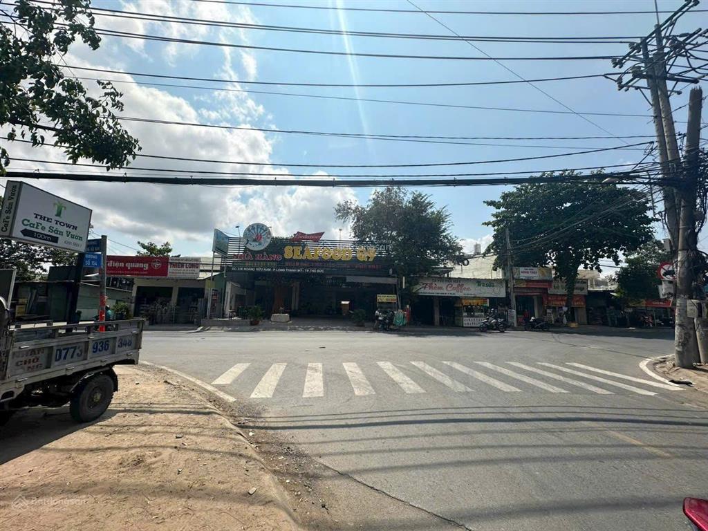 Tài sản tốt, vị trí vàng. mặt tiền nguyễn xiển, thủ đức. dt 21 x 82m (2276m2). xd cao tầng. 160 tỷ