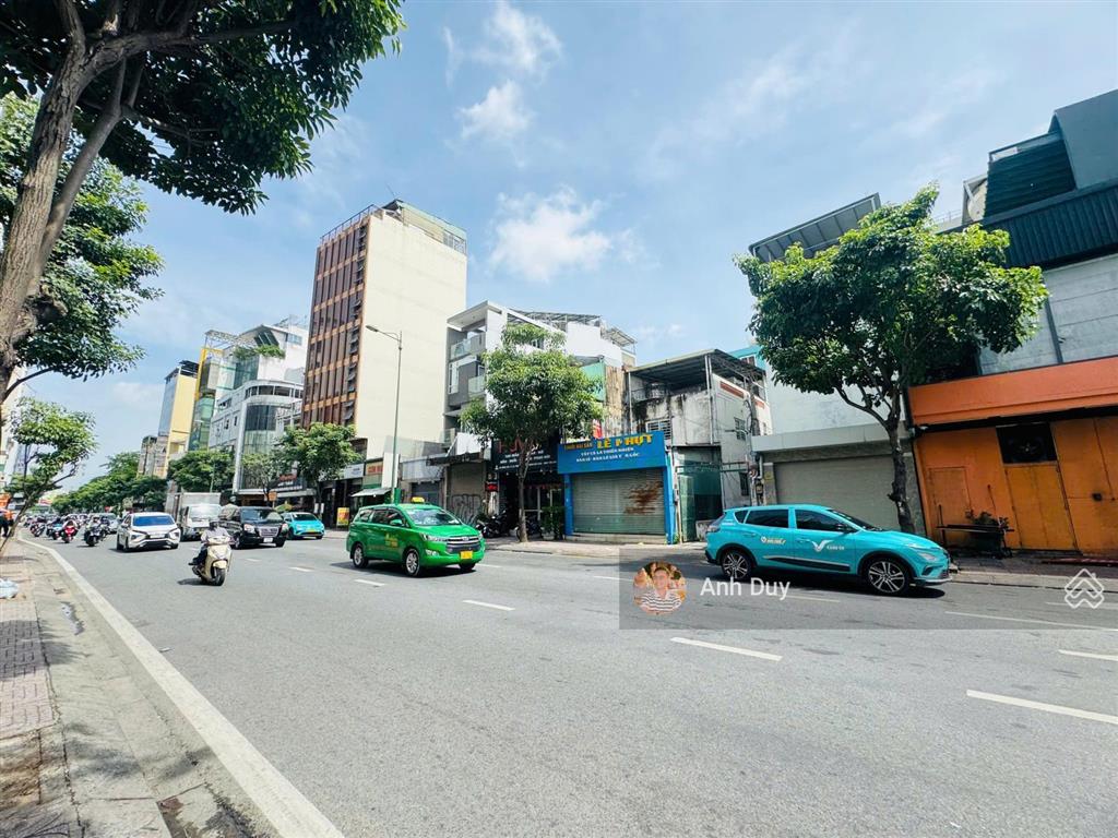 Tòa nhà 5 tầng góc 2 mt thảo điền, q2. dt 10 x 11m (110m2). hđt 70 triệu/tháng. giá 46 tỷ tl