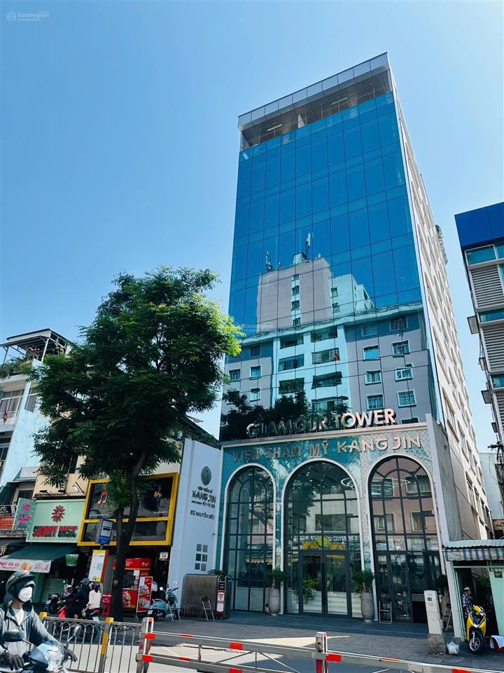 Tòa trung tâm thương mại 10 tầng 3300m2 trần hưng đạo, q5. hđt 30000 usd/tháng. giá bán 280 tỷ