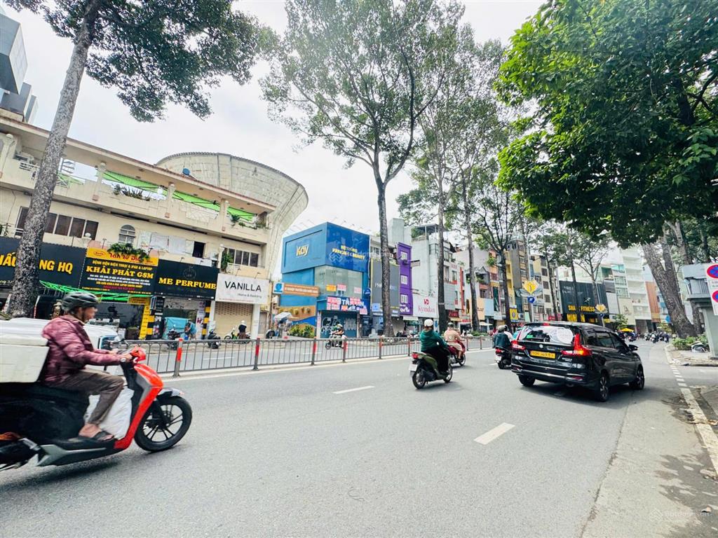 Góc 3 mặt tiền quang trung  phạm văn chiêu, p14, gò vấp. 1381m2. hđt 210tr/th. giá 130 tỷ