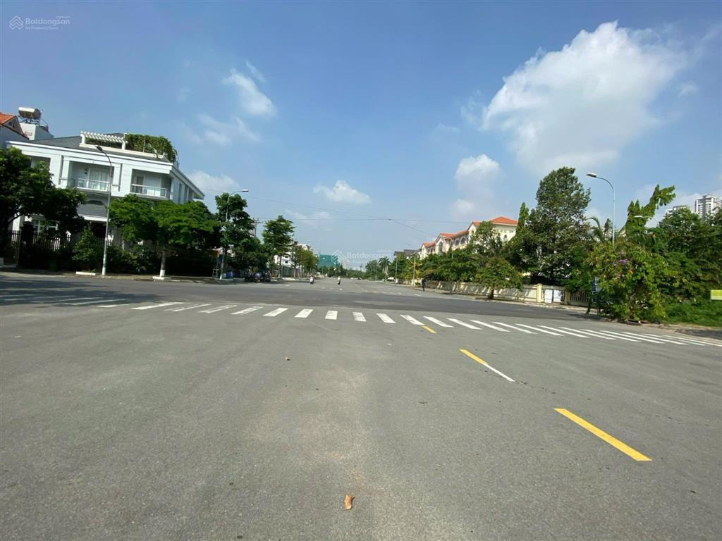 Ngộp bank hạ giá 110 tỷ có 3315m2 full tc ngang 76m mặt tiền kênh tân hóa, tân phú. giá 75 tr/m2