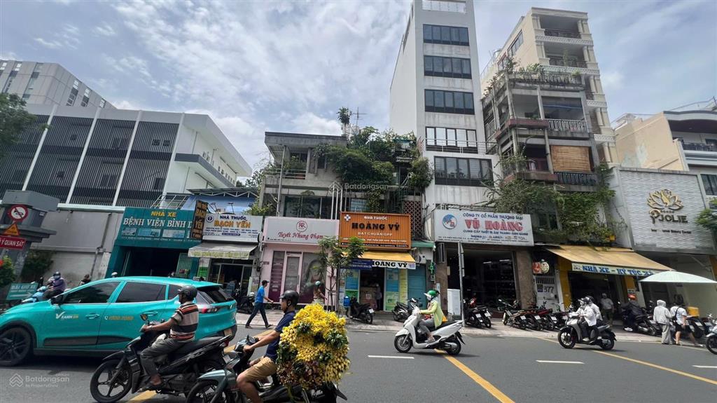 Ngộp bank hạ giá 16 tỷ góc 2 mặt tiền huỳnh văn bánh, p12,q. phú nhuận. 14 x 21m (284m2). 54 tỷ