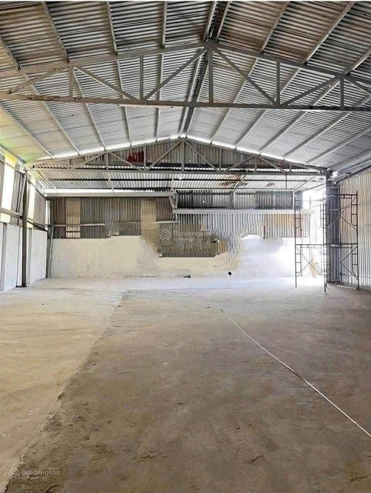 Kho xưởng 1000m2 xe cont 24/24 3 pha sạch đẹp ngay vĩnh phú ql 13