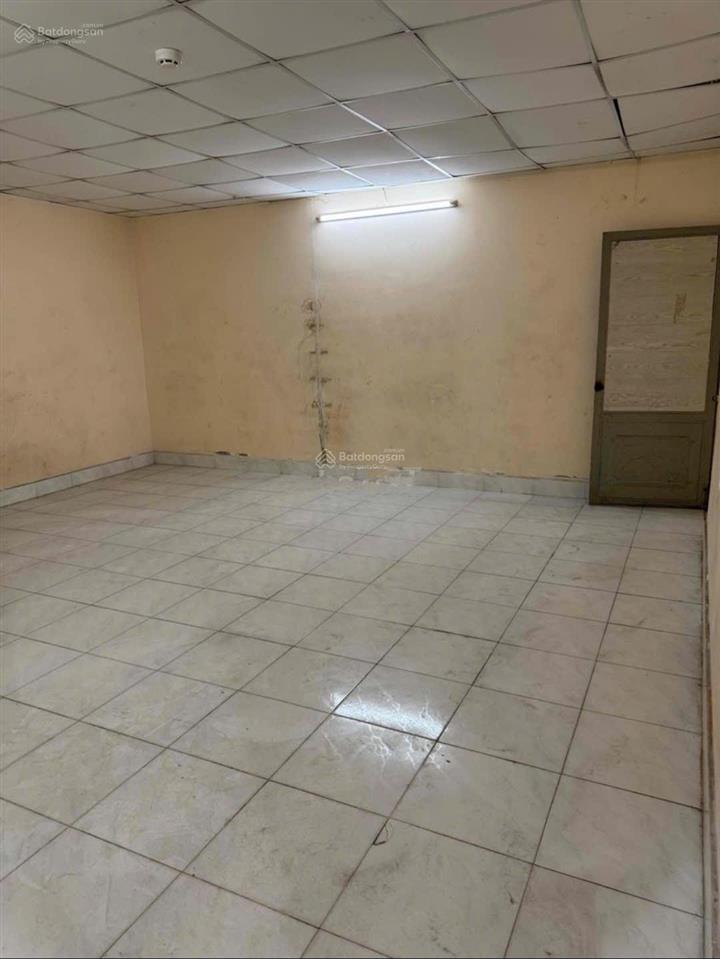Kho xưởng 210m gần gigamall hiệp bình điện 3 pha văn phòng