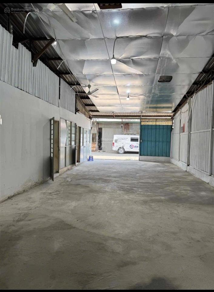 Kho xưởng 210m gần gigamall hiệp bình điện 3 pha văn phòng