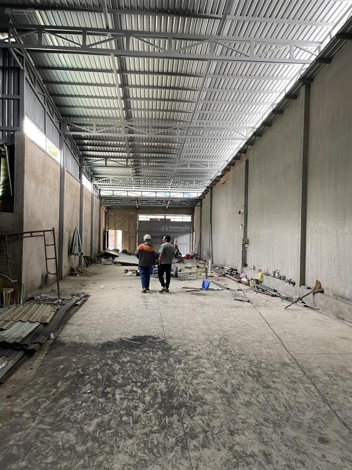 Kho xưởng 150m cao 8m đường lớn cont đậu ngay linh đông, phạm văn đồng, tô ngọc vân