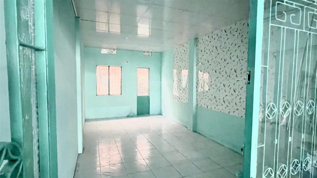 Kho xưởng 300m xe cont văn phòng 3 pha sạch đẹp ql 13 ngã 4 bình phước