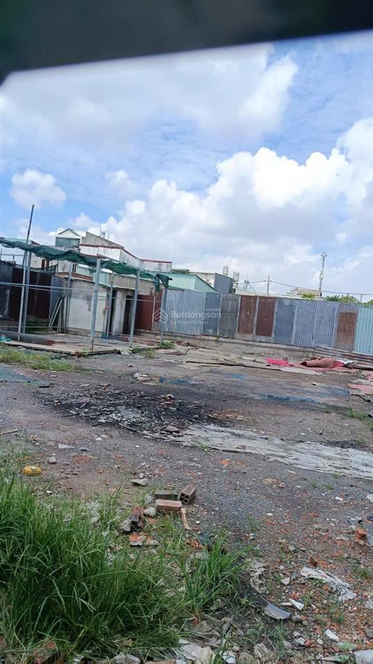 Đất trống 400m bằng phẳng có ít mái tôn điện nước đầy đủ ngay đường tam bình, hiệp bình