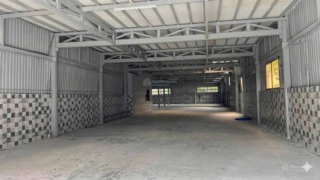Mặt bằng kinh doanh kho xưởng 1200m, 1 trệt 1 lầu mới sạch đẹp ngay ql 13, vạn phúc, phạm văn đồng