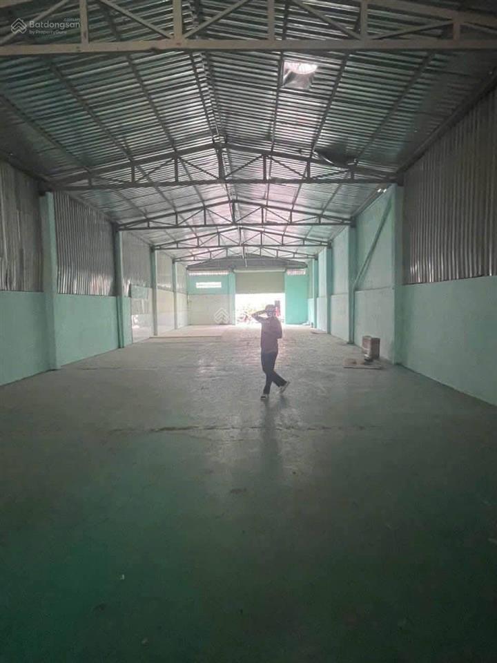 600m kho trần cao 7m xe cont đậu cửa ngay phạm văn đồng tô ngọc vân
