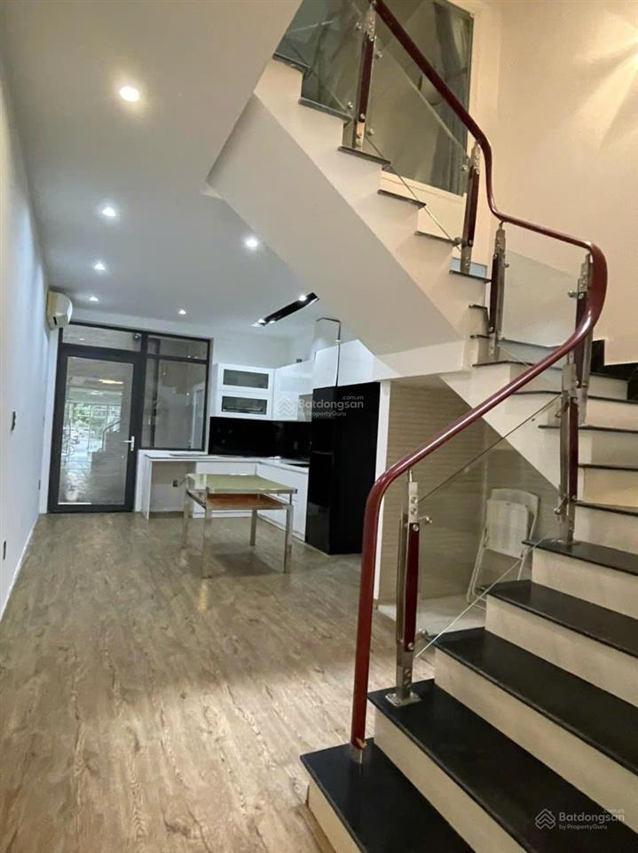 Chính chủ cần bán nhà 04 tầng mặt đường tô vũ (tuyến chính), hải an, hải phòng.