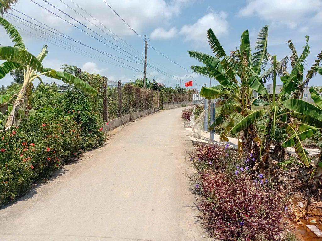  Bán đất xây biệt thự ngay trung tâm xã Phú Thạnh 1286m² có 300m² thổ cư, đường Cả Thu xe hơi tới đất